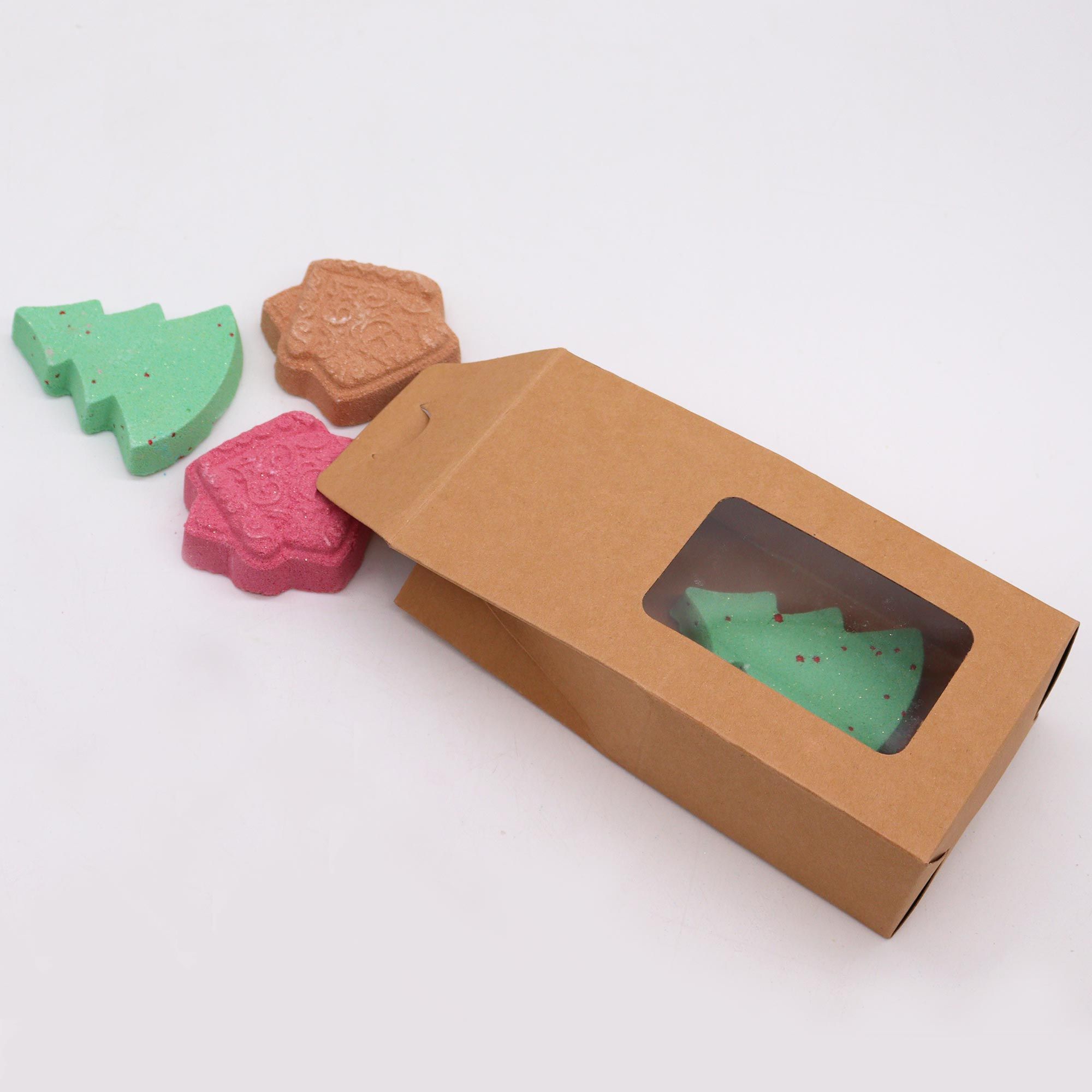 Gingerbread Town Christmas Bath Bomb Gift Pack - Image 3
